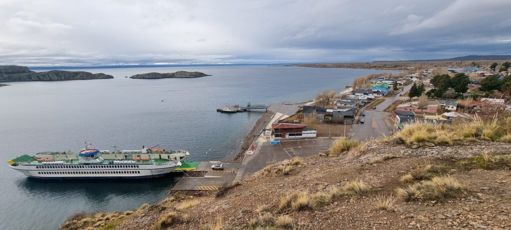 Comprar pasaje Puerto Ibáñez | Lago General Carrera | FerryPatagonia.com