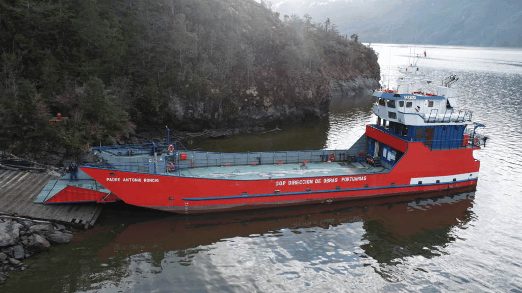 Barcaza Padre Antonio Ronchi | Ferry Patagonia